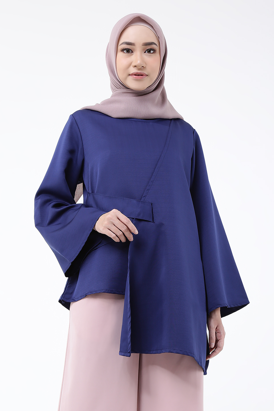 v1-169-45556-83605-13191-46-110711-3