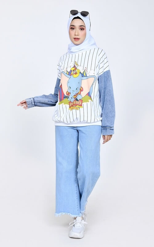 Sweater Motif Salur & Denim