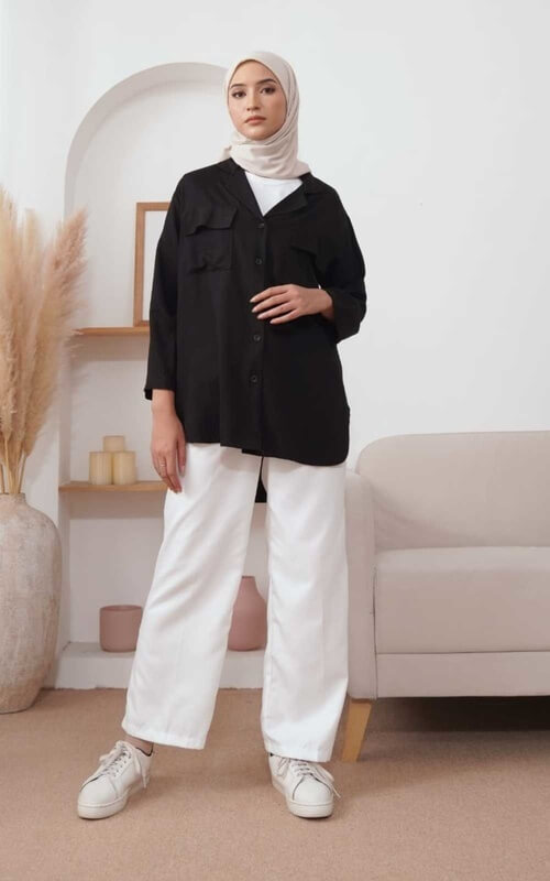 Kemeja Hitam Basic