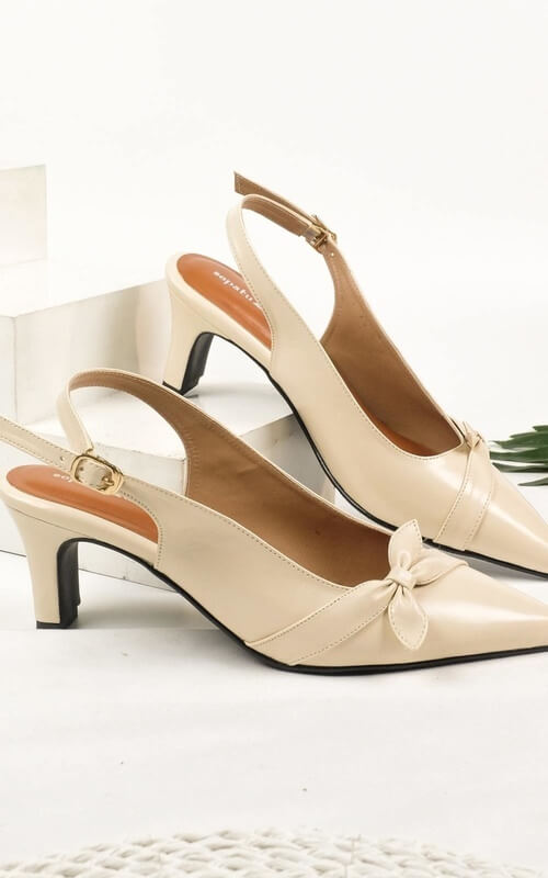 Terlihat Anggun dengan Slingback Heels