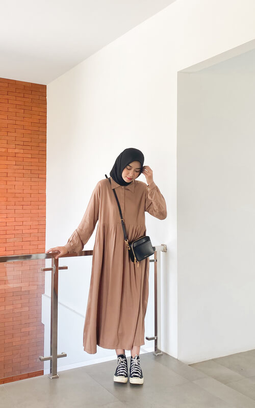 Gamis Polos Simple Berkerah