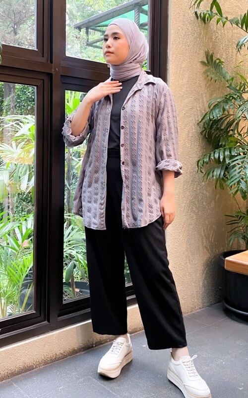 Outer Kemeja Motif Timbul