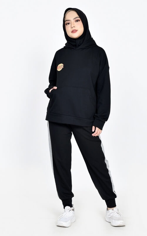 Tampil Modis dengan Traning dan Sweater