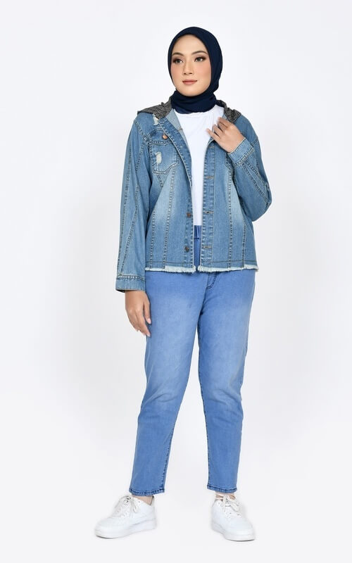 Jaket Denim Biru ala Rocker