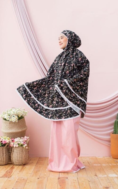 Model Mukena Katun Beda Warna