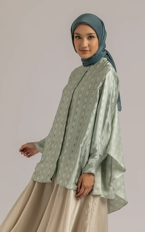Kemeja Elegan Oversize