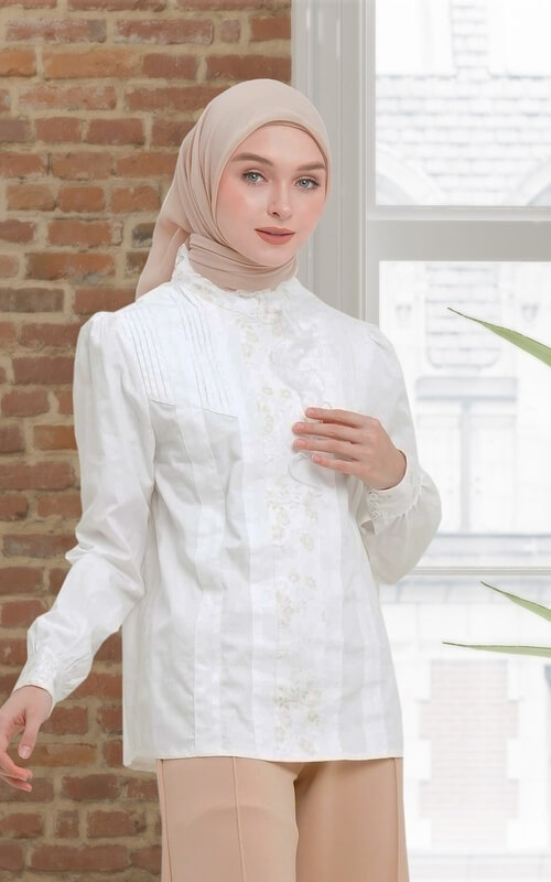 Blouse Vintage Putih Bersih