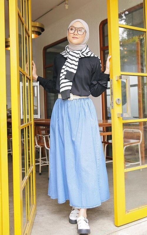 Rok Denim Biru Polos