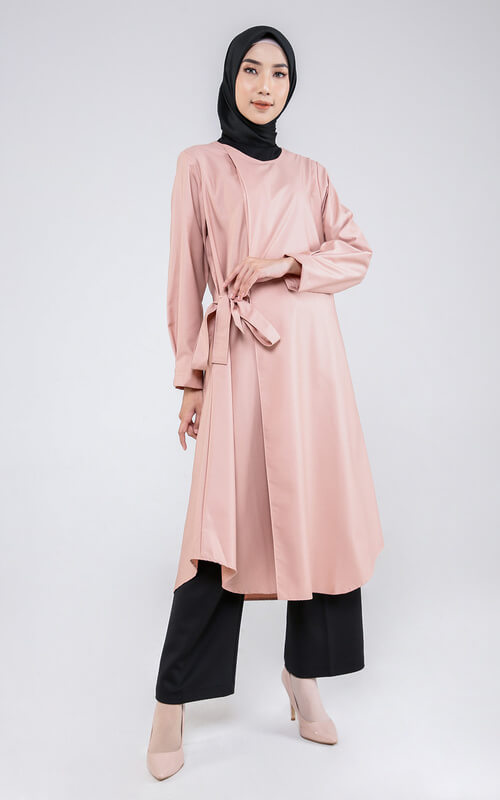 Tunik Merah Mudah Aksen Pita