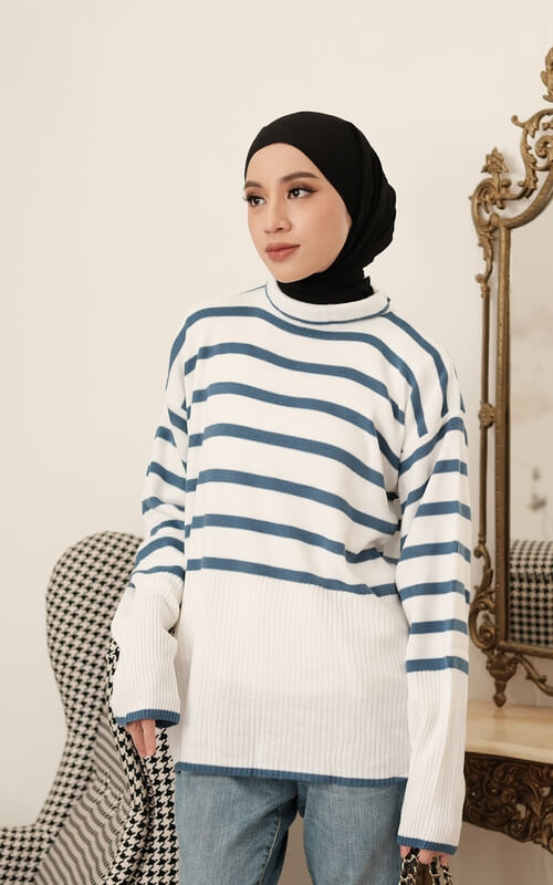 Outfit Ngopi Wanita Musim Hujan