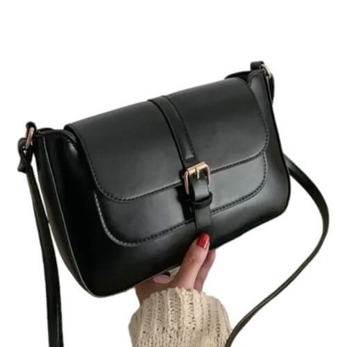 Tas Hitam Casual Look