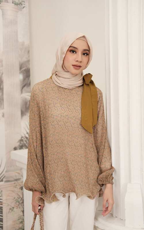 Blouse Motif Floral Aksen Pita