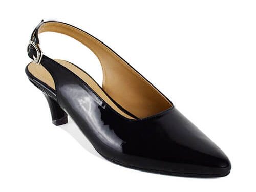 Slingback Heels dengan Aksen Simpel