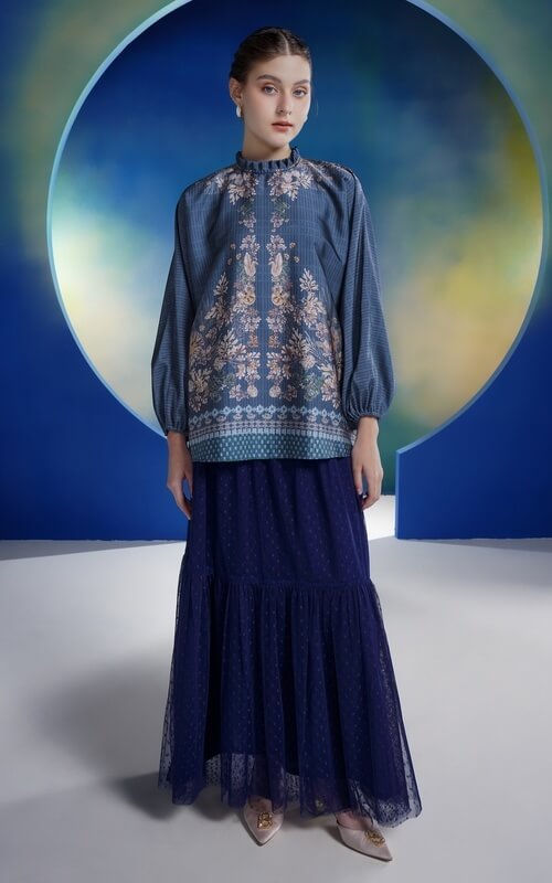 Atasan Warna Denim Motif Floral