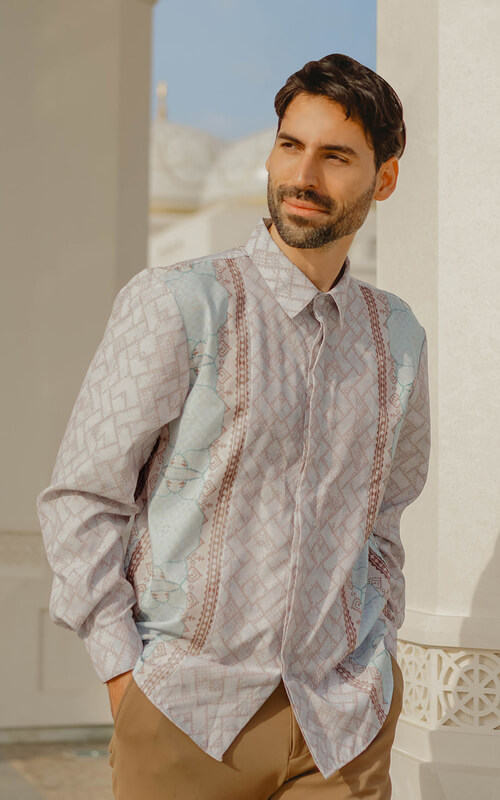 Kemeja Motif Geometris Coklat dan Abu-abu