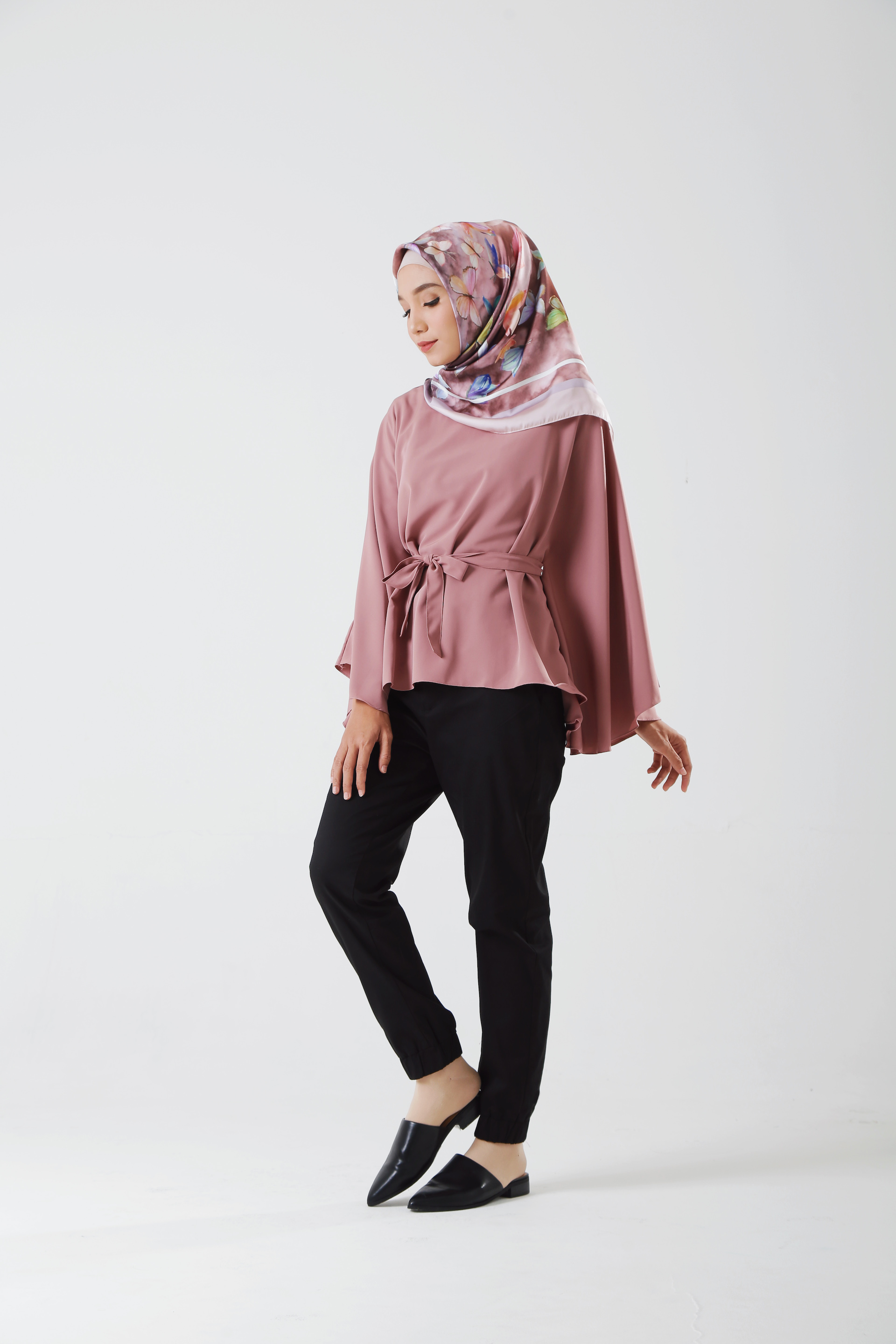 padu padan celana jogger muslim